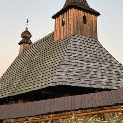 Drevený kostolík Hrabová Roztoka4