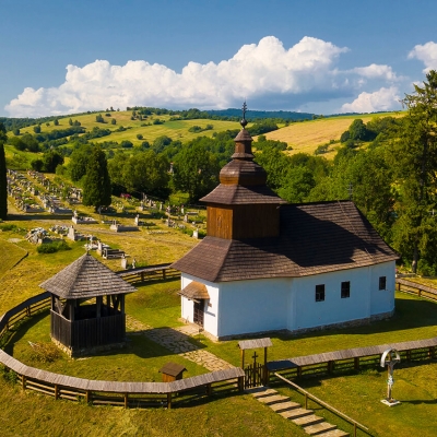 Drevený kostolík Kalná Roztoka5